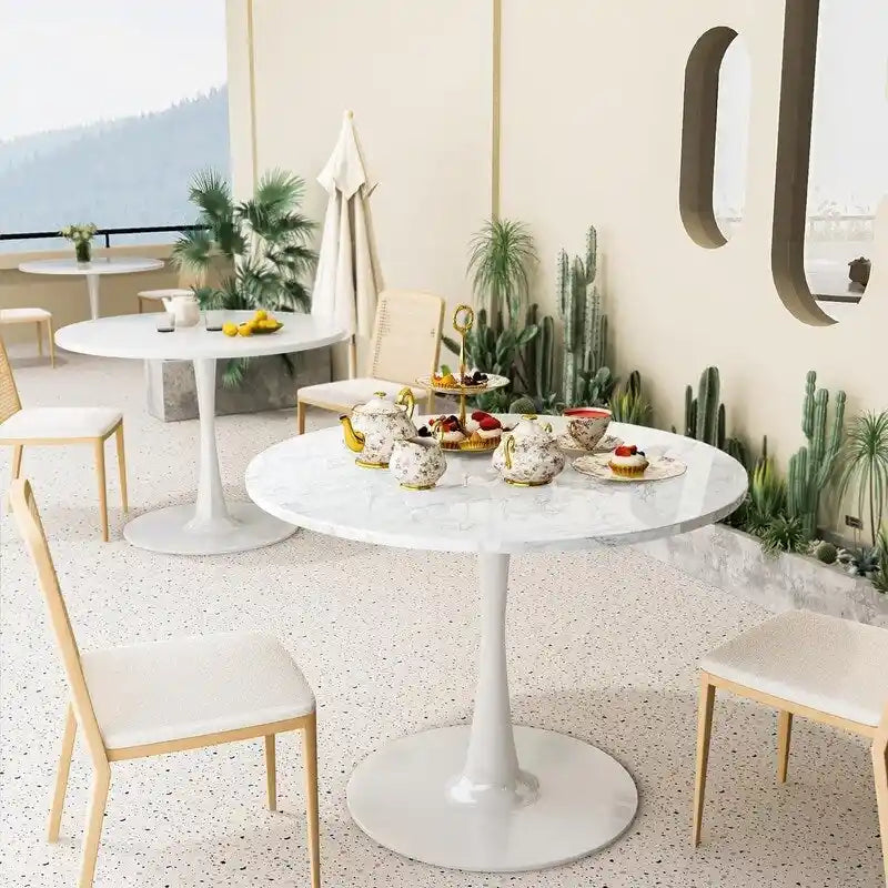 Table de cuisine ou de salle à manger ronde de style Mid-Century avec plateau en MDF de qualité supérieure et pied central en acier.